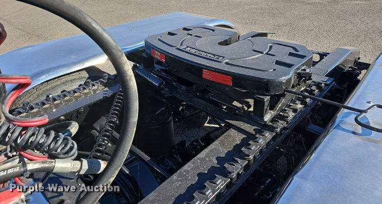 image for item NP9235 2011 International Lonestar  semi truck