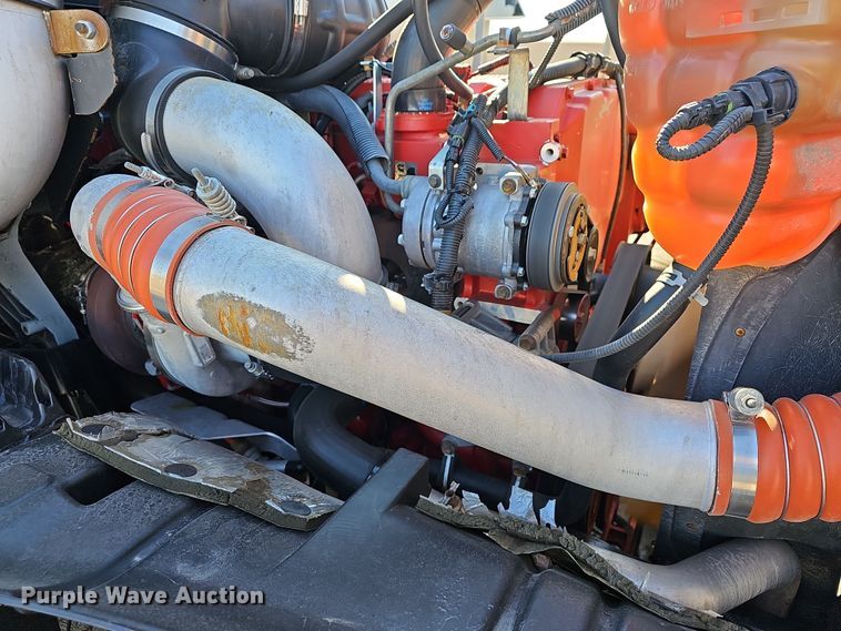 image for item NP9235 2011 International Lonestar  semi truck