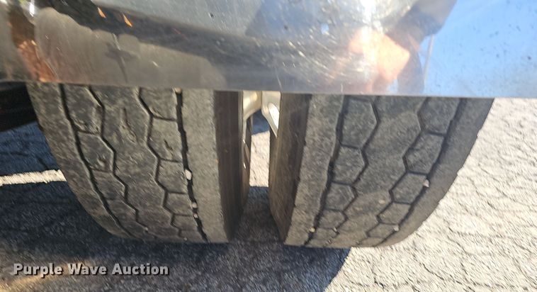 image for item NP9235 2011 International Lonestar  semi truck