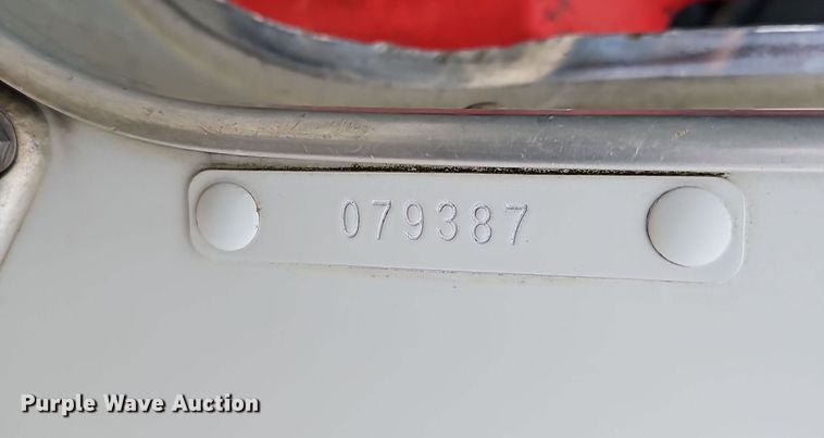 image for item NP9258 2005 Kenworth T800  semi truck