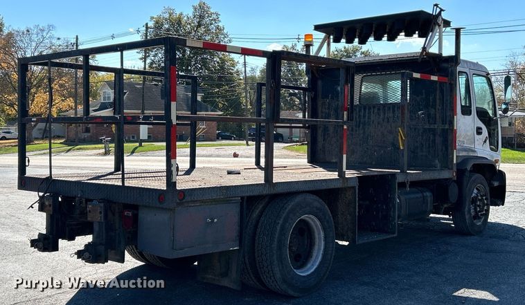 image for item NR9335 2000 Chevrolet T6500  flatbed truck