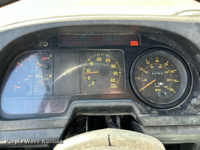 image for item NR9335 2000 Chevrolet T6500  flatbed truck