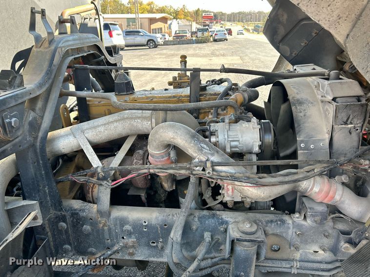 image for item NR9335 2000 Chevrolet T6500  flatbed truck