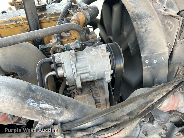 image for item NR9335 2000 Chevrolet T6500  flatbed truck