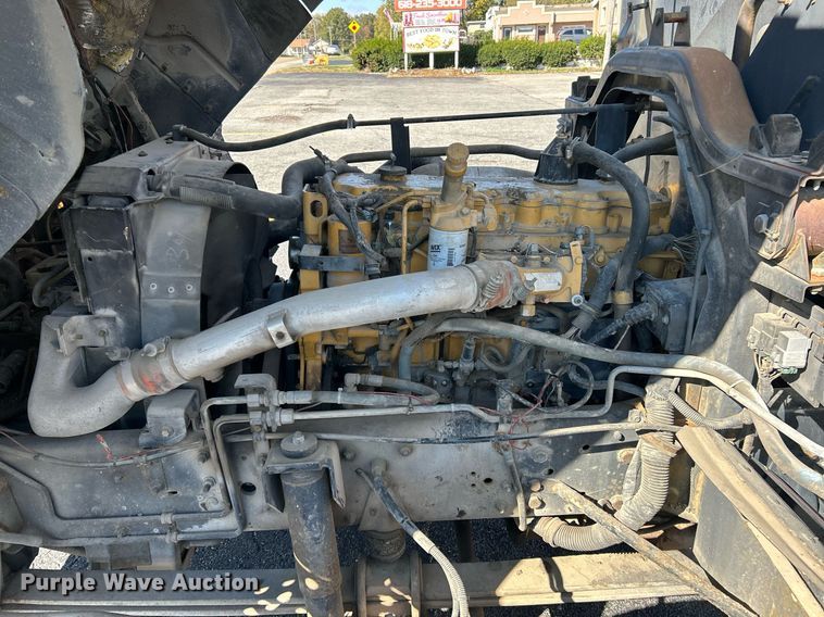 image for item NR9335 2000 Chevrolet T6500  flatbed truck