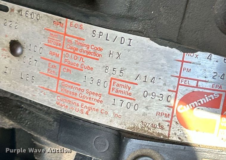 image for item NR9337 1993 International 9400  flatbed truck