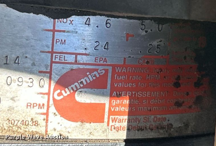 image for item NR9337 1993 International 9400  flatbed truck