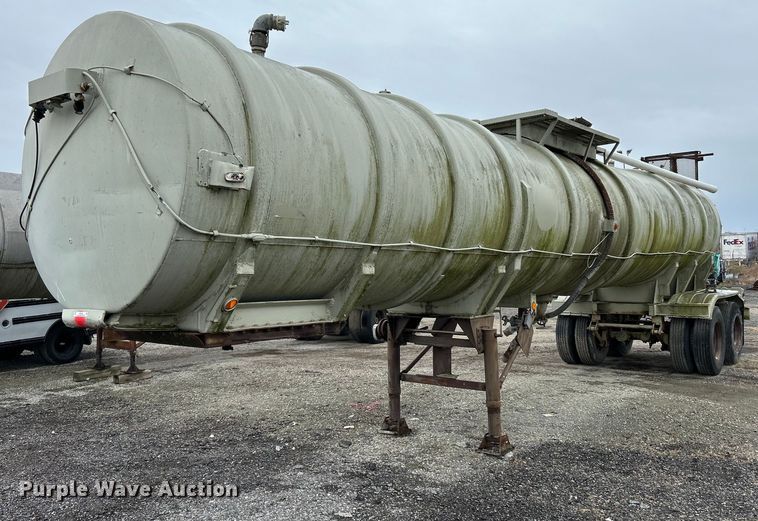 image for item NR9460 1960 Butler  tank trailer