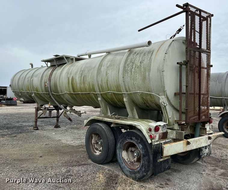 image for item NR9460 1960 Butler  tank trailer