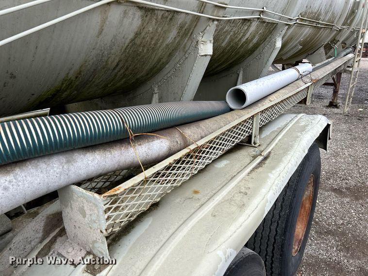 image for item NR9460 1960 Butler  tank trailer