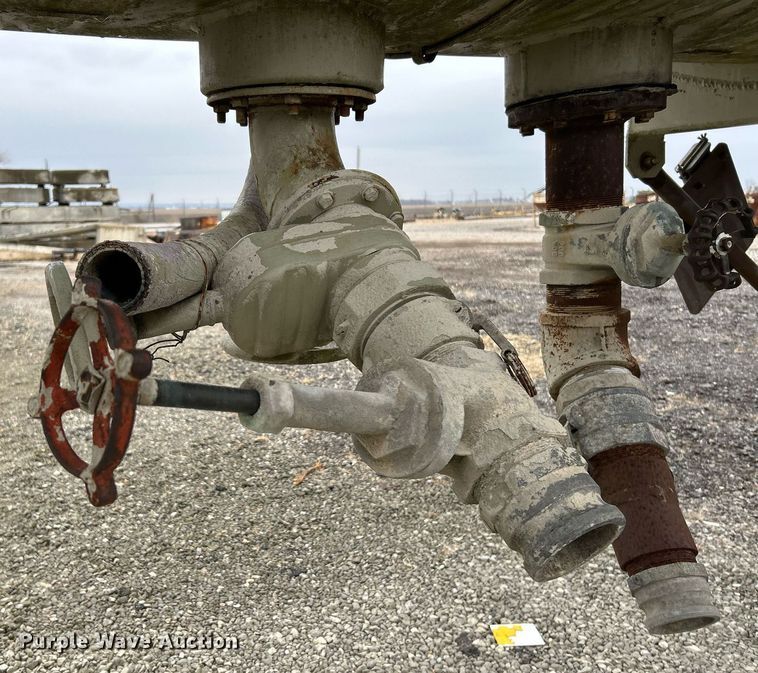 image for item NR9460 1960 Butler  tank trailer