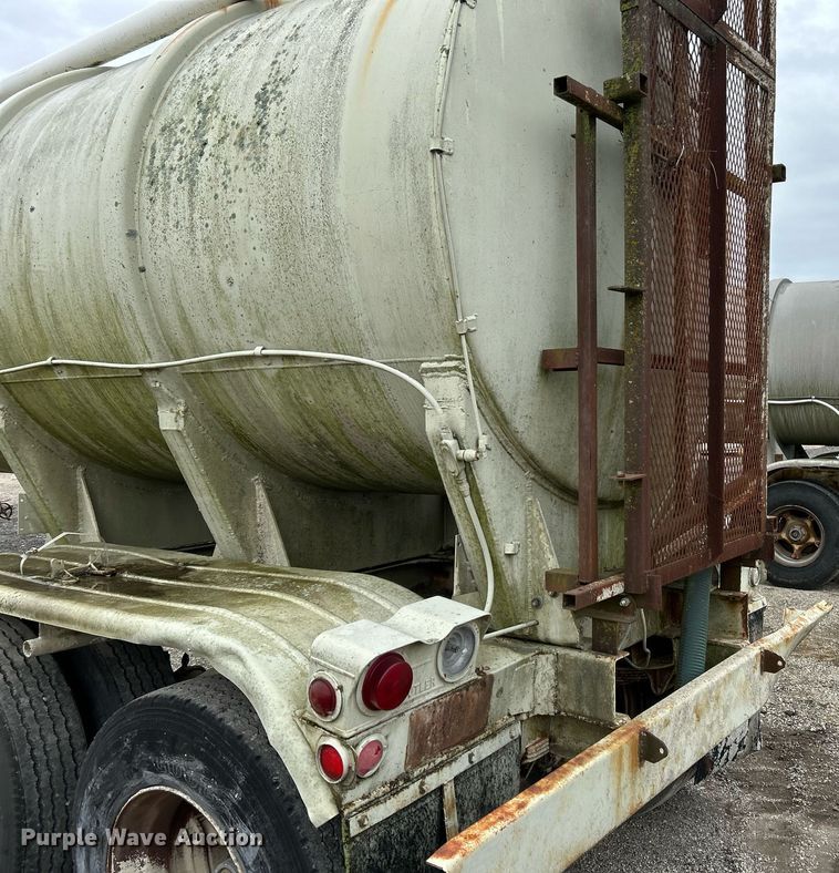 image for item NR9460 1960 Butler  tank trailer