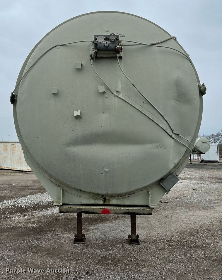 image for item NR9461 1964 Butler  tank trailer