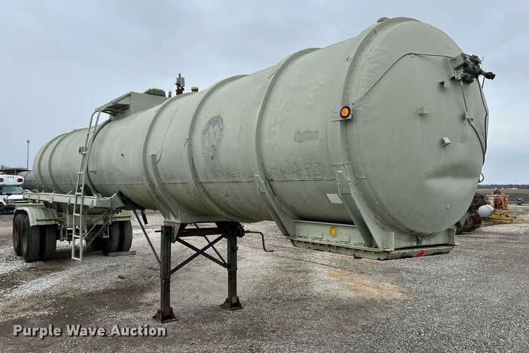 image for item NR9461 1964 Butler  tank trailer