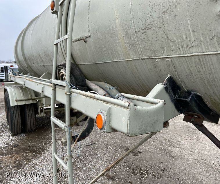 image for item NR9461 1964 Butler  tank trailer