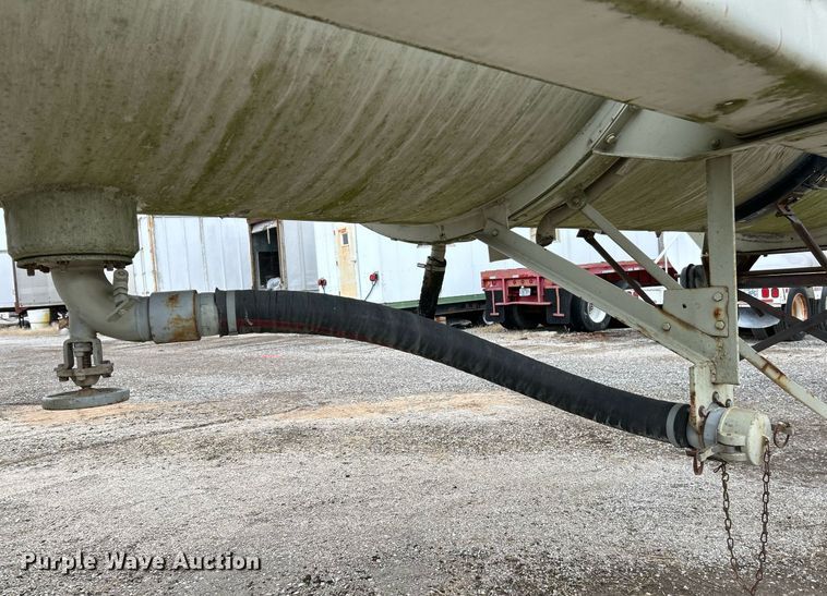 image for item NR9461 1964 Butler  tank trailer