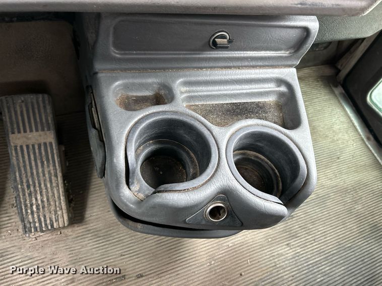 image for item NR9475 2014 Kenworth T370  rollback truck