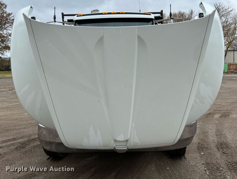 image for item NR9475 2014 Kenworth T370  rollback truck