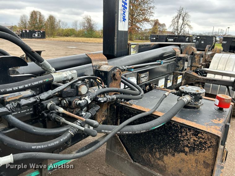 image for item NR9475 2014 Kenworth T370  rollback truck