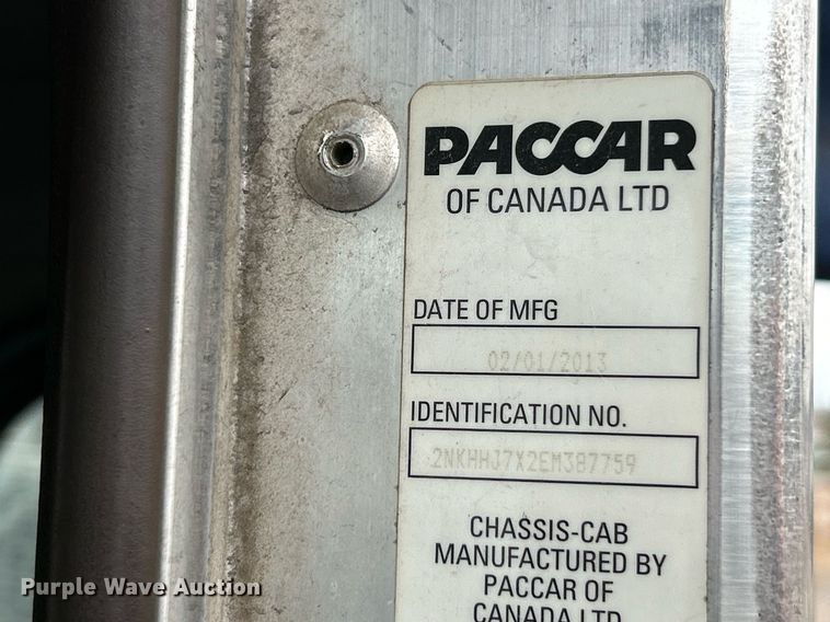 image for item NR9475 2014 Kenworth T370  rollback truck