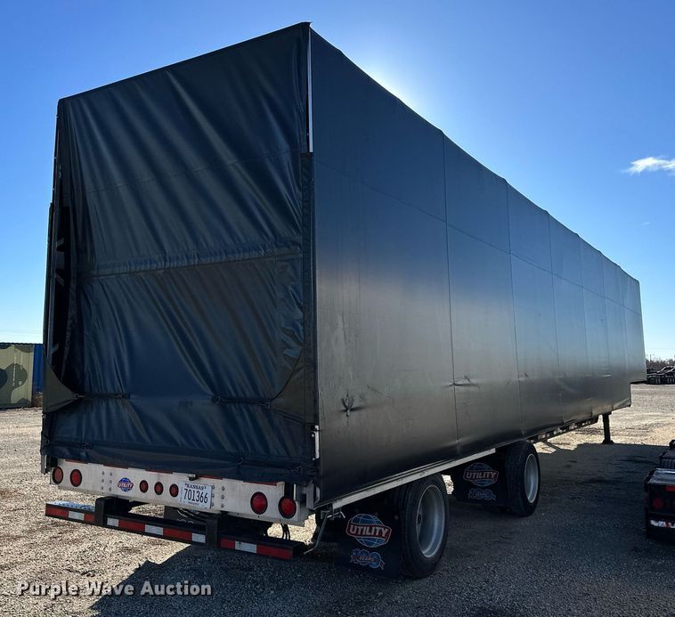 image for item NS9026 2020 Utility FS2CDHA side curtain trailer
