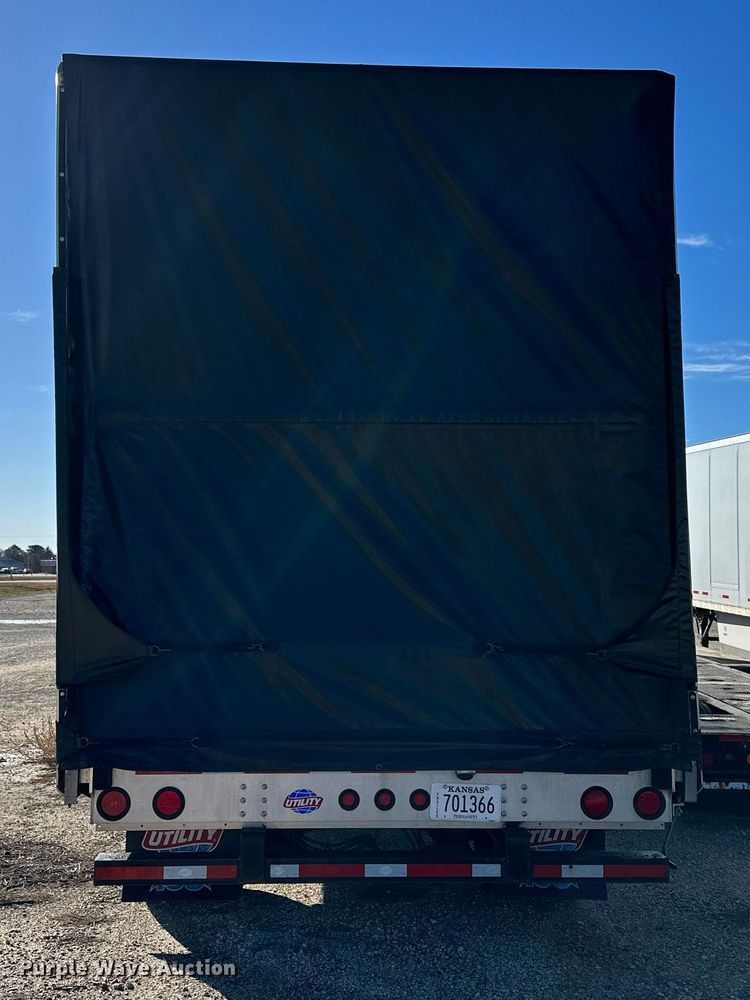 image for item NS9026 2020 Utility FS2CDHA side curtain trailer