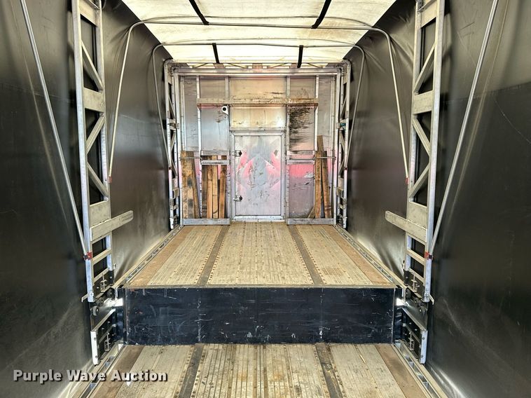 image for item NS9026 2020 Utility FS2CDHA side curtain trailer