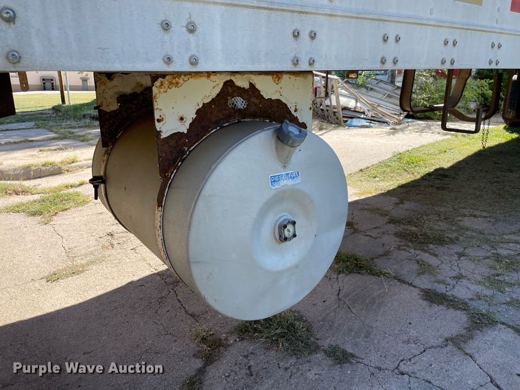 image for item NX9775 2000 Wabash  refrigerated van trailer