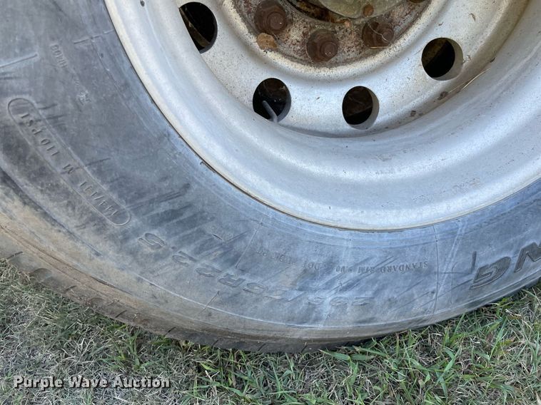 image for item NX9775 2000 Wabash  refrigerated van trailer