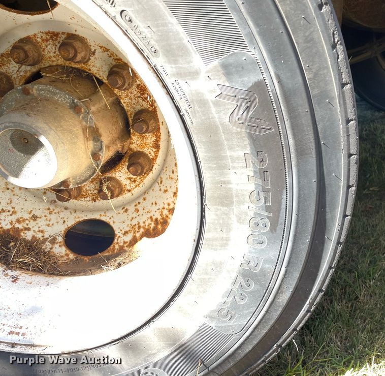 image for item NX9775 2000 Wabash  refrigerated van trailer