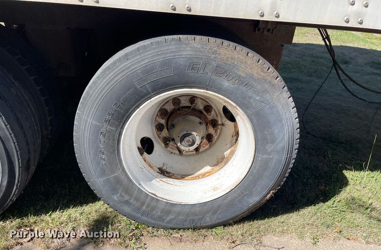 image for item NX9775 2000 Wabash  refrigerated van trailer