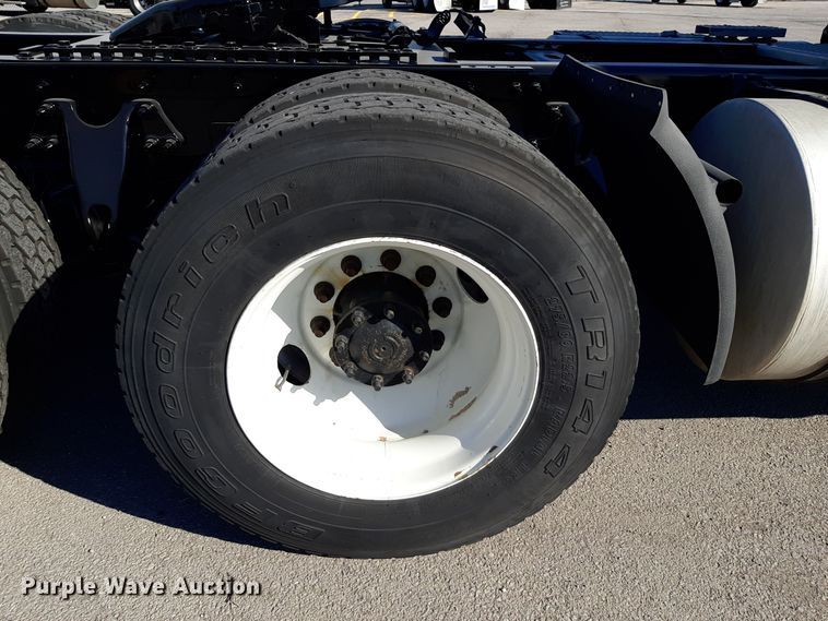 image for item OA9179 2018 International LT625  semi truck