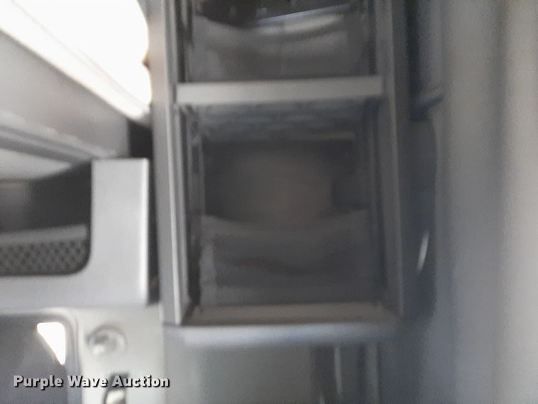 image for item OA9180 2018 International LT625  semi truck