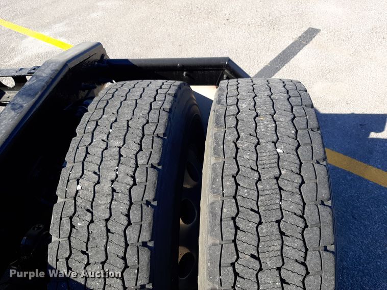 image for item OA9180 2018 International LT625  semi truck