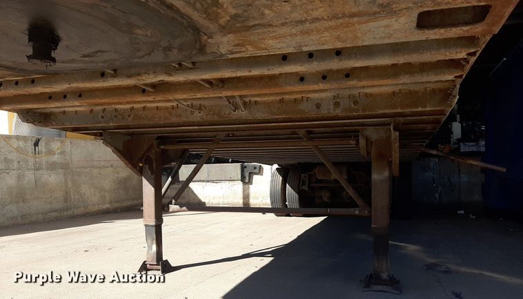 image for item OF9592 1989 Strick  dry van trailer