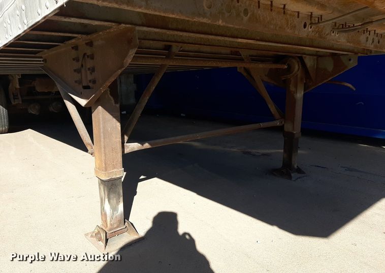 image for item OF9592 1989 Strick  dry van trailer