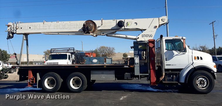 image for item OF9593 2002 Sterling LT7501  crane truck