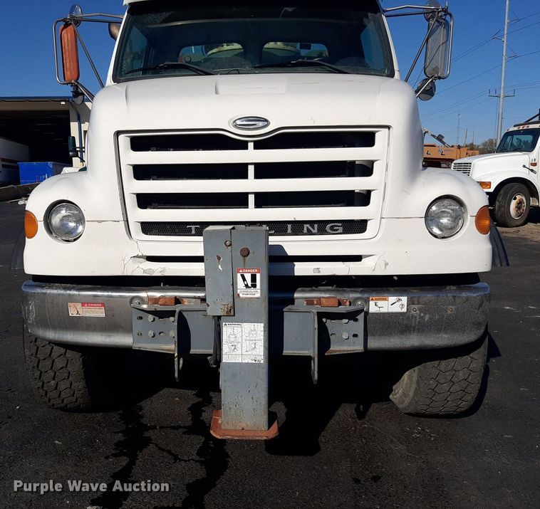 image for item OF9593 2002 Sterling LT7501  crane truck