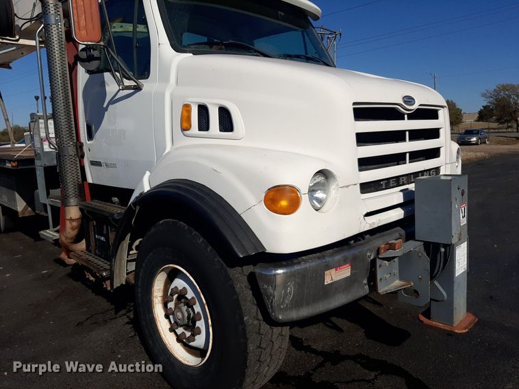 image for item OF9593 2002 Sterling LT7501  crane truck
