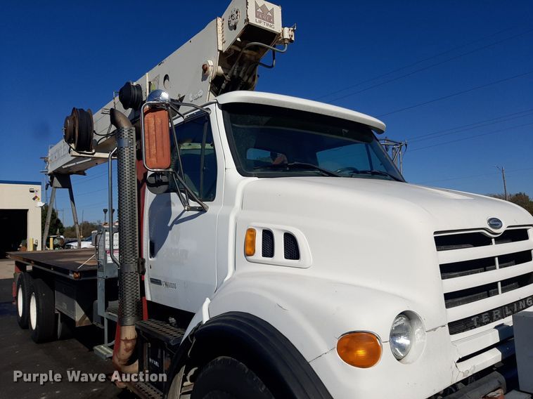 image for item OF9593 2002 Sterling LT7501  crane truck