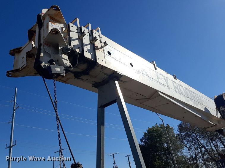 image for item OF9593 2002 Sterling LT7501  crane truck