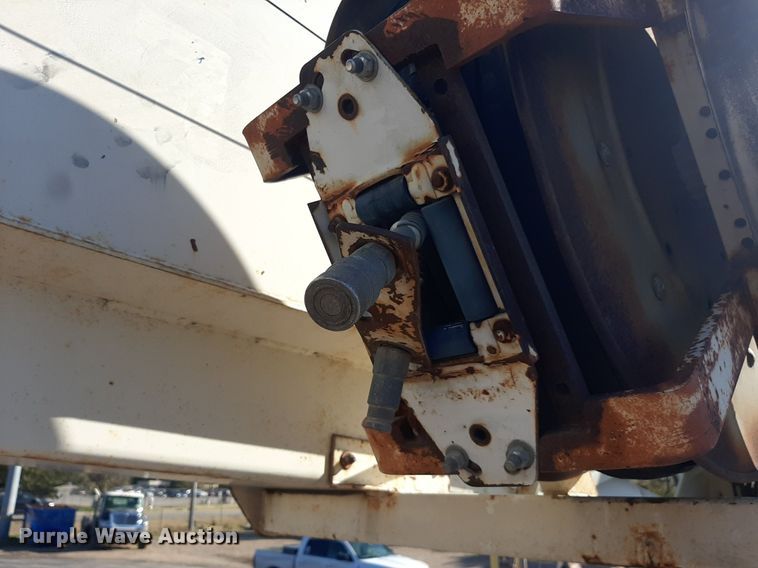 image for item OF9593 2002 Sterling LT7501  crane truck