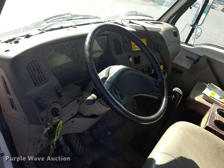 image for item OF9593 2002 Sterling LT7501  crane truck