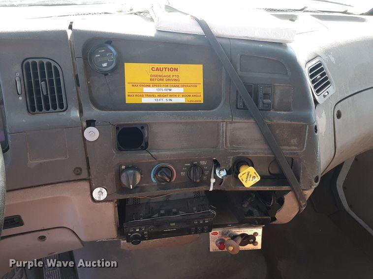 image for item OF9593 2002 Sterling LT7501  crane truck