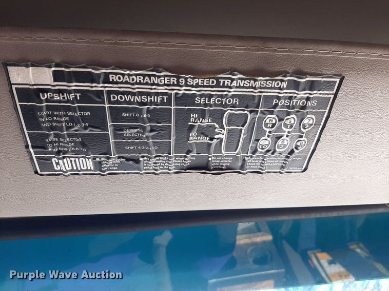 image for item OF9593 2002 Sterling LT7501  crane truck