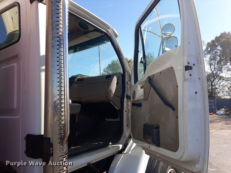 image for item OF9593 2002 Sterling LT7501  crane truck