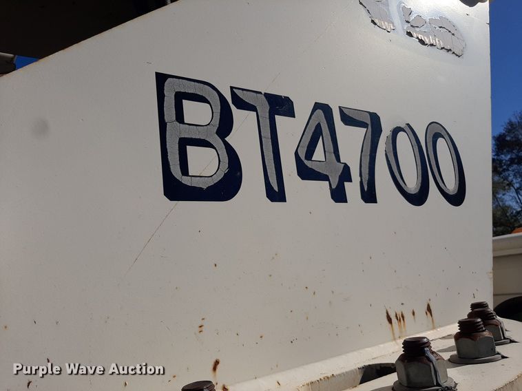 image for item OF9593 2002 Sterling LT7501  crane truck