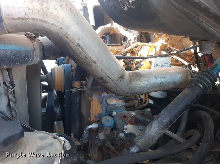 image for item OF9593 2002 Sterling LT7501  crane truck