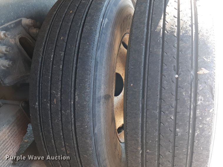 image for item OF9593 2002 Sterling LT7501  crane truck