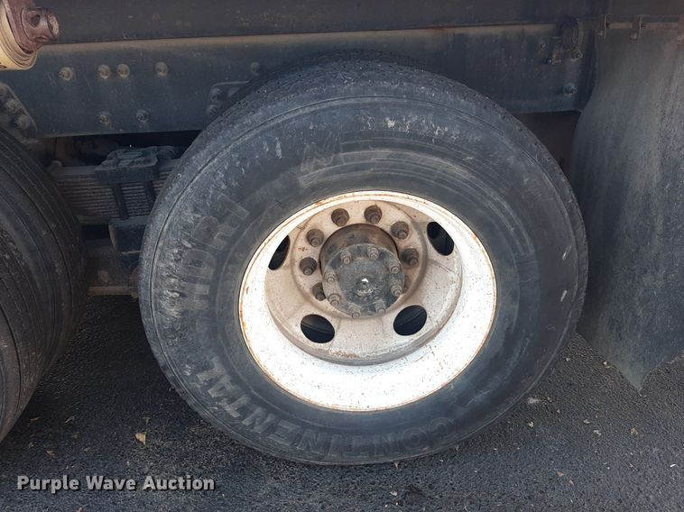 image for item OF9593 2002 Sterling LT7501  crane truck